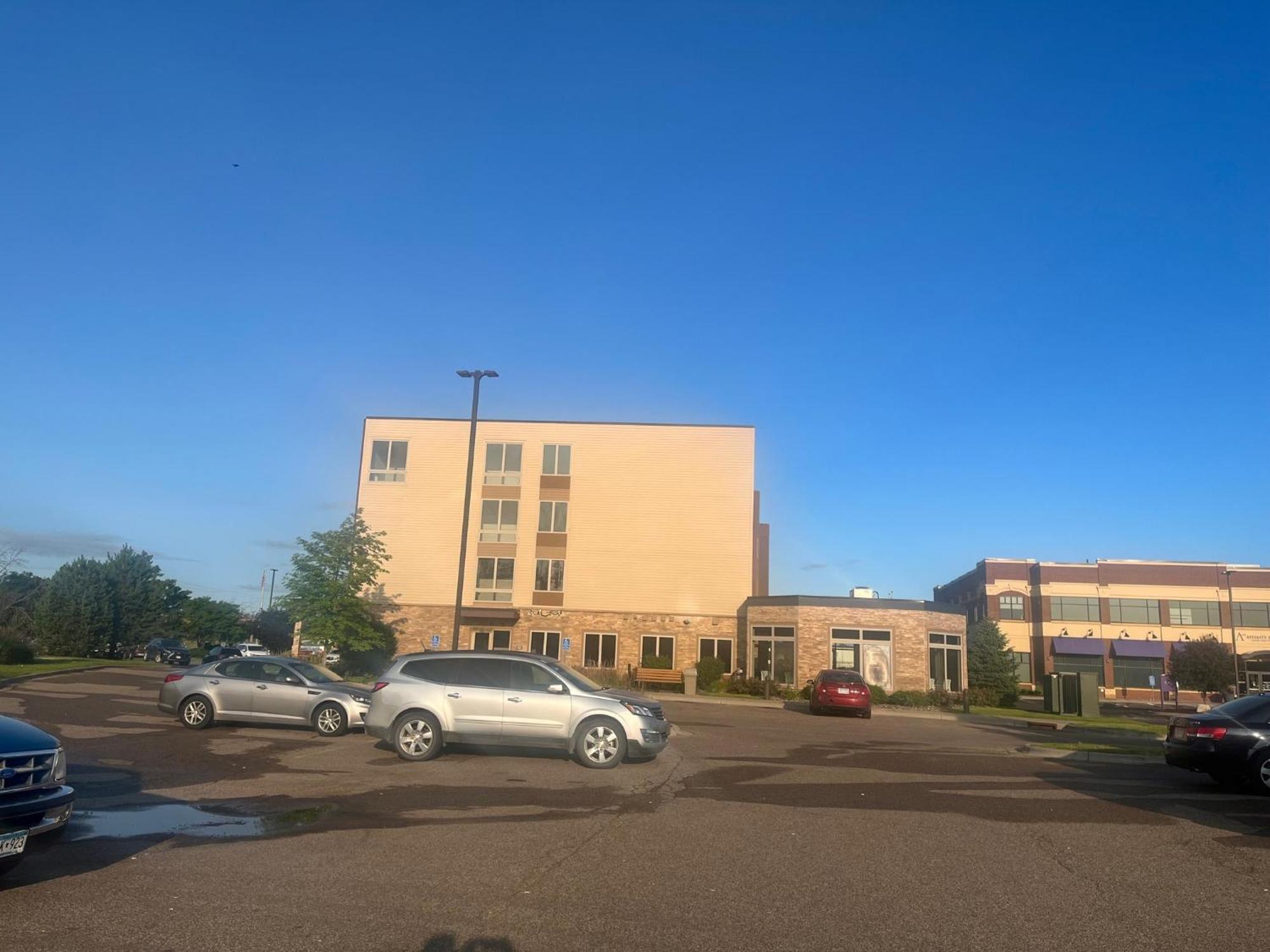 Country & By Radisson - St Paul Roseville
