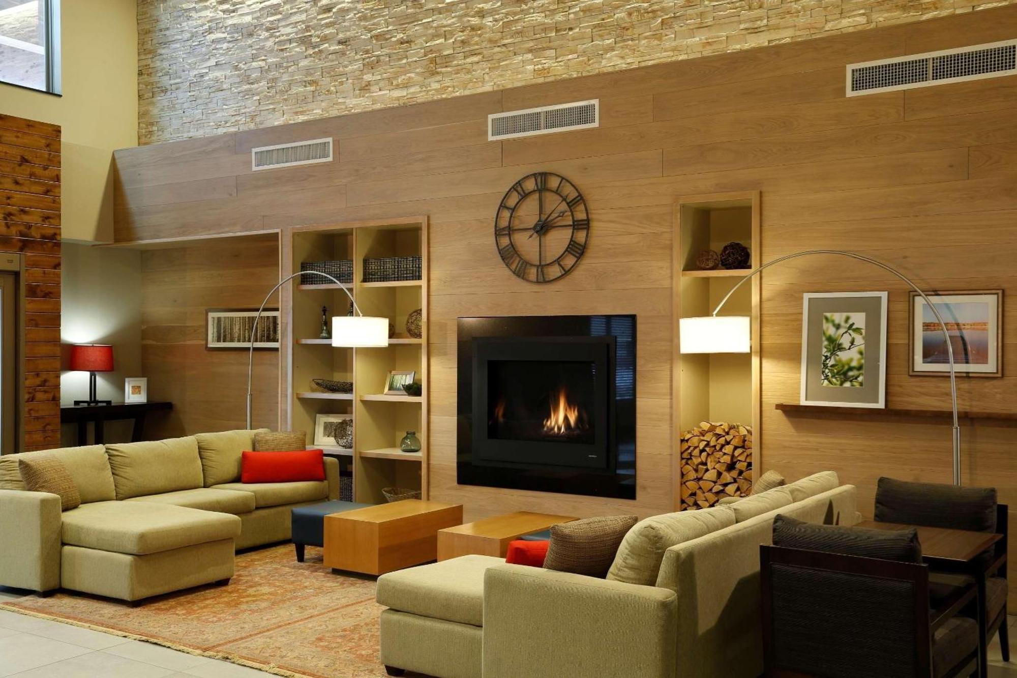 Country & By Radisson - St Paul Hotel