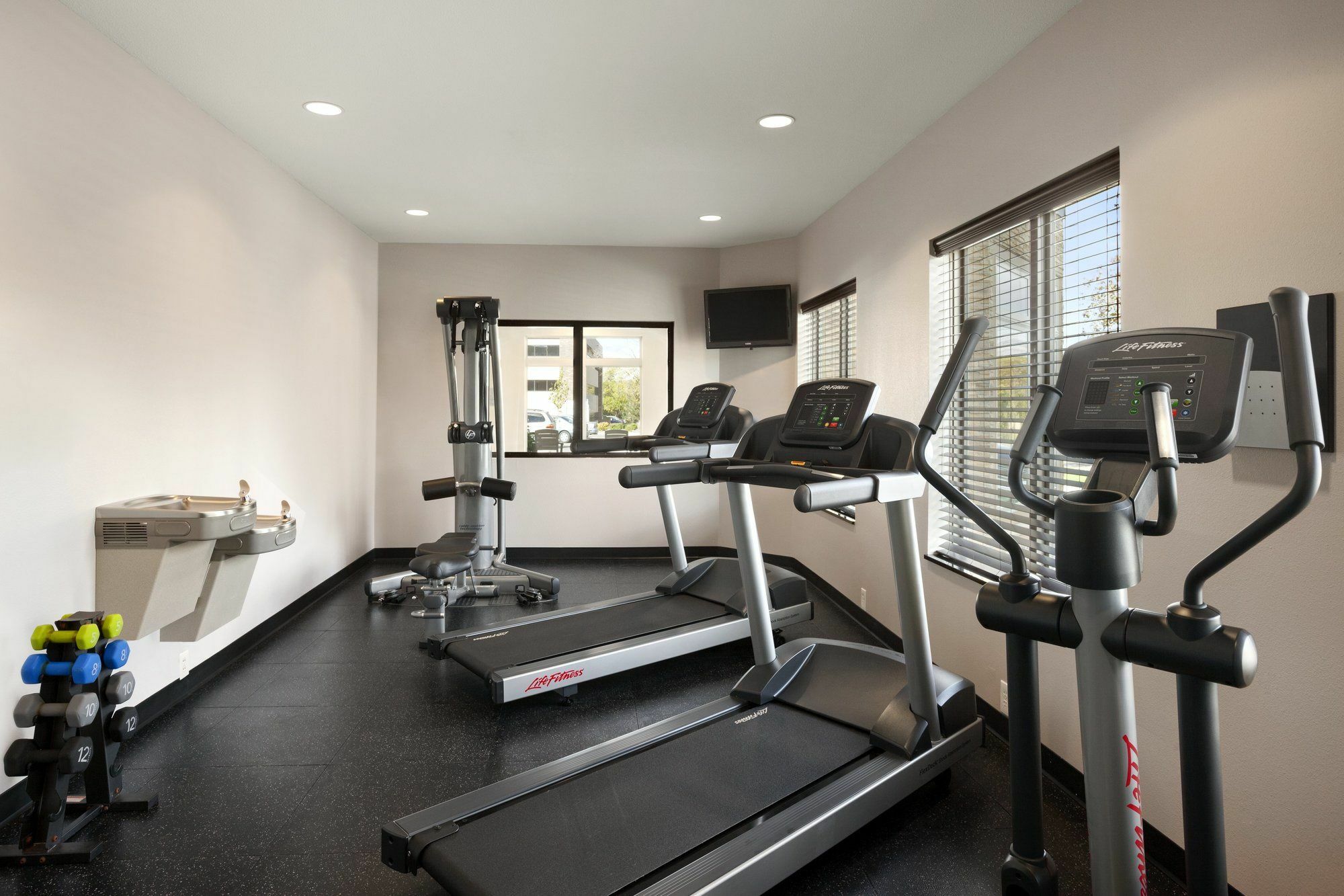 Country & By Radisson - St Paul
